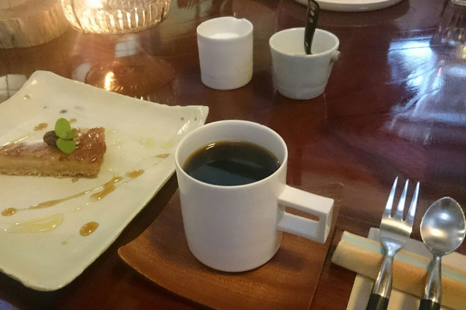 コーヒーとケーキ